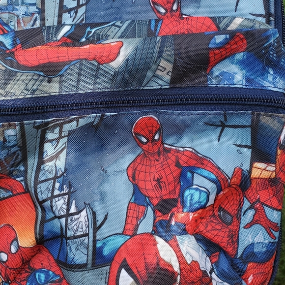 GapKids Spiderman lunch bag - Picture 4 of 6